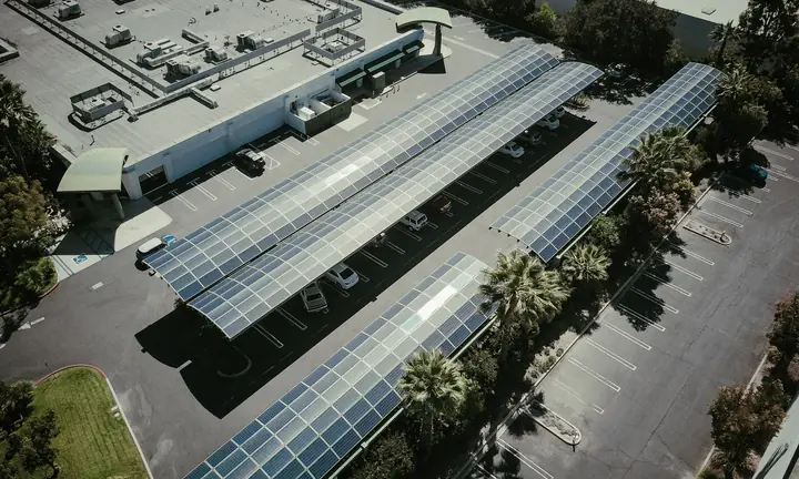Projeto 5 de carport solar instalado pela Fotovoltaica Rio Preto