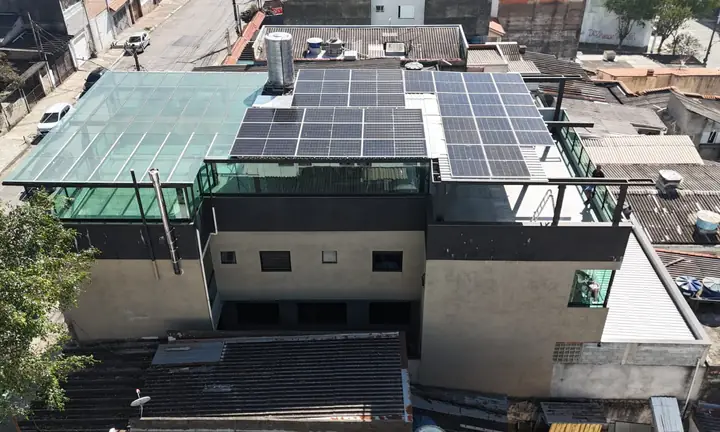 Projeto 3 de sistema fotovoltaico comercial instalado pela Fotovoltaica Rio Preto
